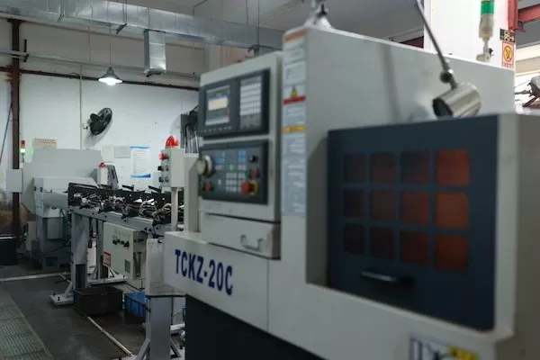 Produktions werkstatt für Metall komponenten