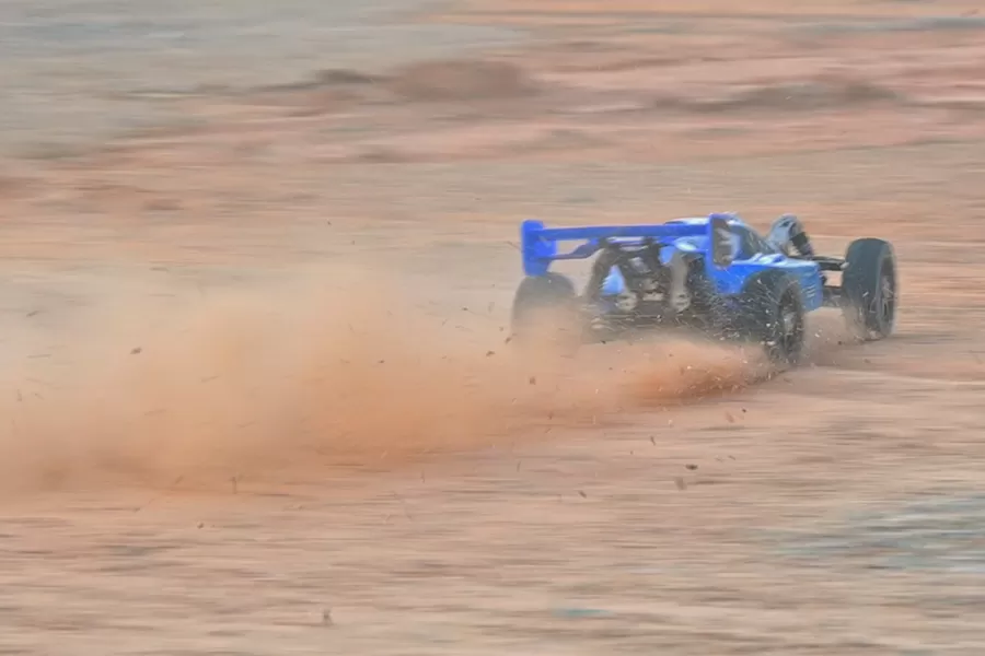 8 Maßstab 4WD Offroad Nitro RC Buggy 2.4G Motor Hochgeschwindigkeits-Auto # RH802