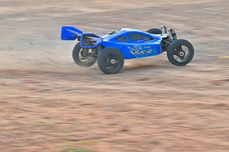 8 Maßstab 4WD Offroad Nitro RC Buggy 2.4G Motor Hochgeschwindigkeits-Auto # RH802