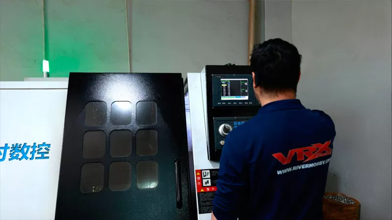 Abteilung für Kunststoff und Metalle