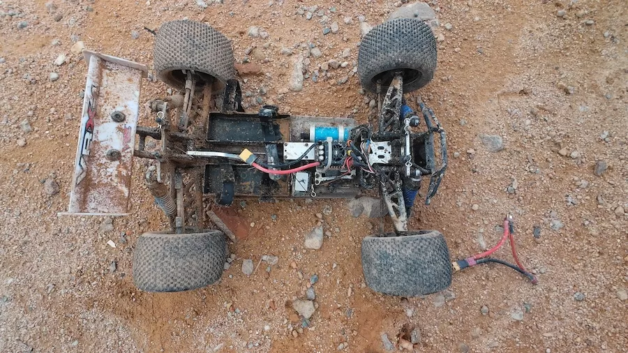 RC Remote Control Car Cleaning Tutorial: Extend Your Vehicle's Lifespan! RC Remote Control Car Cleaning Tutorial: Extend Your Vehicle's Lifespan!