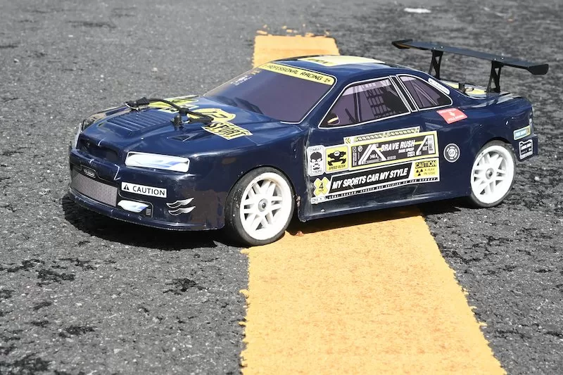 10 Maßstab 4WD On-Road Electric RC Drift 2,4G gebürstet Hoch geschwindigkeit # RH1025D