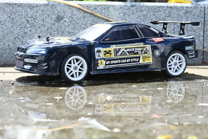 10 Maßstab 4WD On-Road Electric RC Drift 2,4G gebürstet Hoch geschwindigkeit # RH1025D