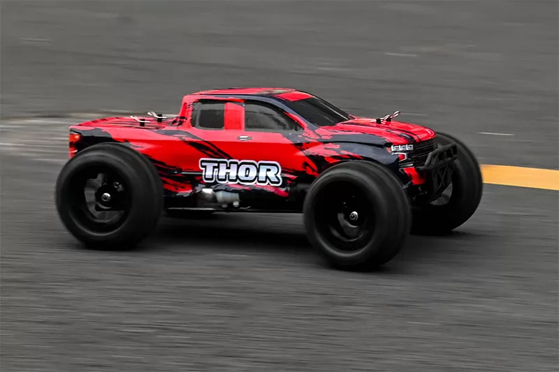 4WD Offroad-Nitro RC Truggy 2,4-G-Motor mit 10 waage und hoher Geschwindigkeit # RH1001
